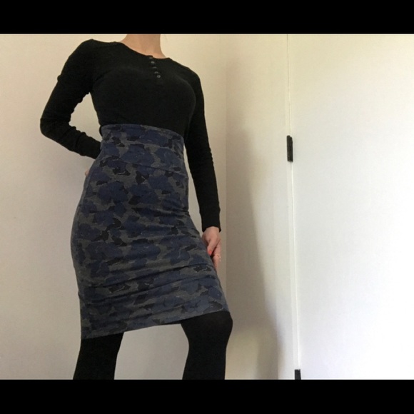 Ecote Navy Floral Print High Waisted Pencil Skirt - Picture 7 of 13